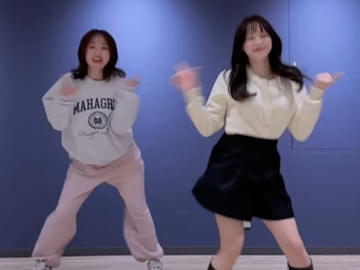 「神動画」元テレ東アナ・森香澄、美人妹とのダンス動画公開！ 「妹もめっちゃ可愛い」「息ピッタリ」