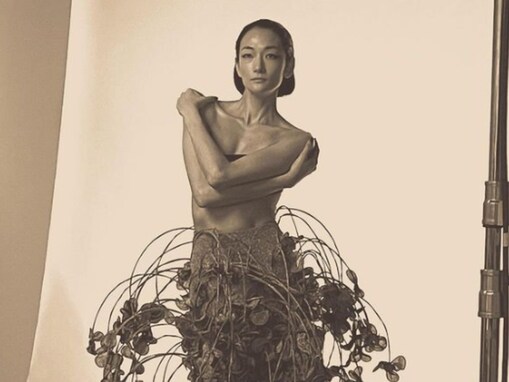 冨永愛、“ブロンズ像かと思いました”芸術的すぎるモデルショットにファン驚愕！ 「絵画かな」「美しすぎ」