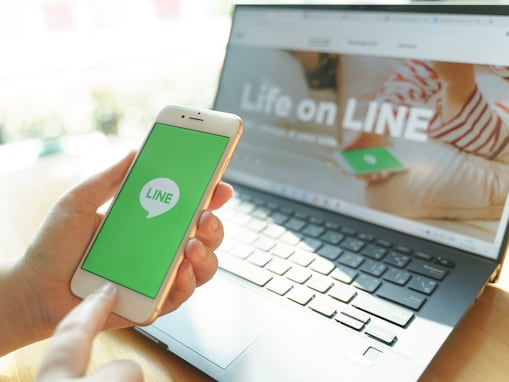 複数デバイスでLINEアカウントを同時に使える？ 使えないパターンとは？【専門家が解説】