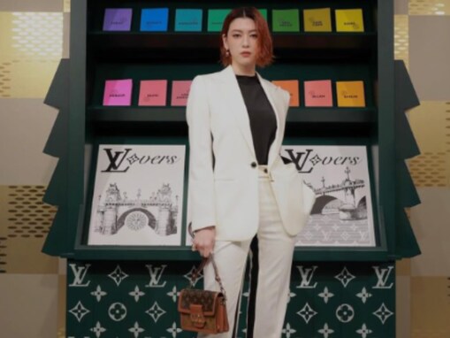 三吉彩花、脚が長すぎる圧巻のパンツスタイル披露！ 桜田通との“ルイ･ヴィトン”ツーショットも