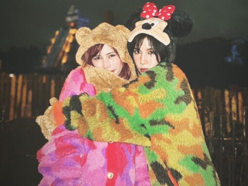 「日本代表する美人姉妹」仲里依紗の実妹、ディズニーで姉妹ショット公開！ 「ミッキーより目立つ」