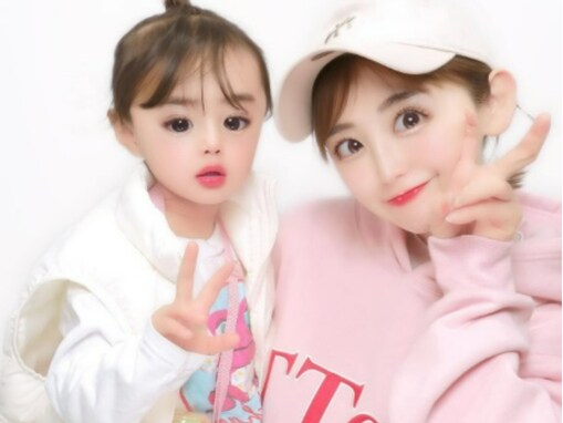 「誰なの？」おのののか、2歳娘との“久プリ”ショットに反響！ 「学生みたい」「かわいい～～親子」