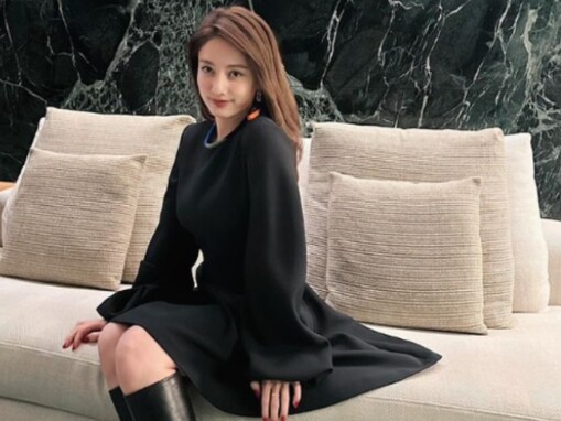 「良い女感MAX」谷まりあ、美脚ちらりな色っぽショット公開！ 「セクシー」「美人が引立つ」