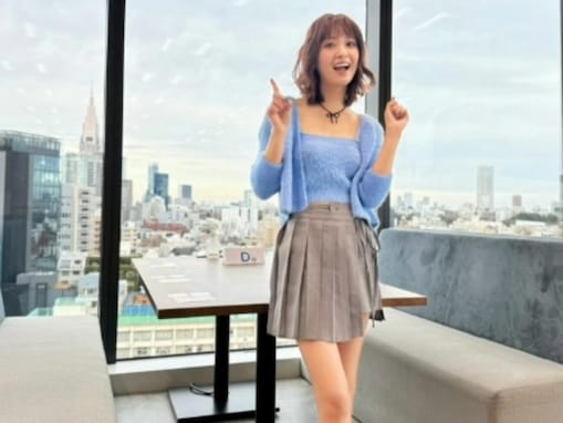 「この美脚を待っていた！」工藤美桜、超ミニ丈スカートで圧巻の美脚披露！ 「なんと可愛いことか」