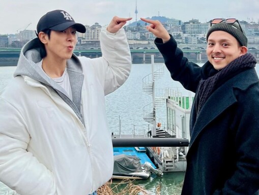 満島真之介、東方神起・ユンホとの仲良しショット！ 「成功したオタクすぎんじゃん」「見て、ぶっ倒れそうになった」