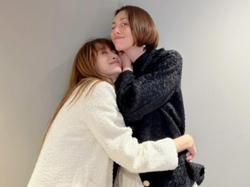 「最強のツーショット」ヨンア、“お姉ちゃん”米倉涼子との仲良しショット公開！ 「大好きな2人」