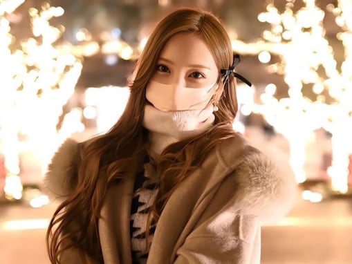 ざわちん、「彼ピと待ち合わせしてる」姿に反響！ 「マジでメッチャ可愛い」「ともちんにめちゃくちゃ激似w」