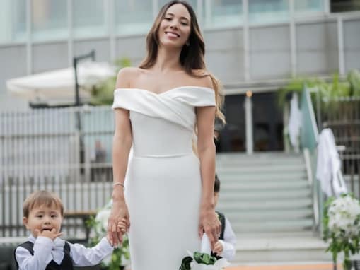 道端アンジェリカ、結婚1周年で夫＆息子とのウエディングフォト公開！ 「素敵なご家族」「綺麗すぎる」