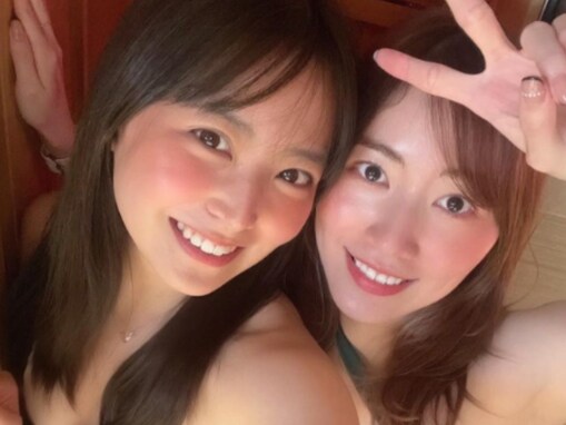 「⁡これは刺激が強すぎ」松井珠理奈＆白間美瑠、ビキニ姿でツーショット！ 「美人すぎて極上の空間」