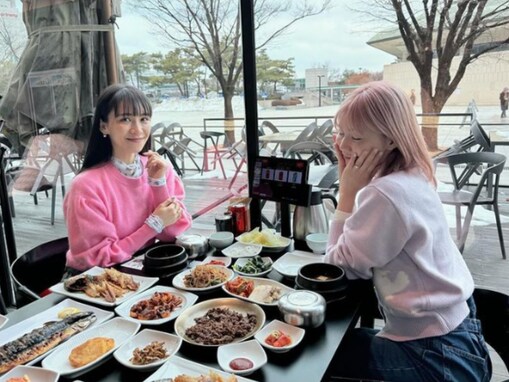 「最高の姉妹じゃね」あ～ちゃん、韓国旅のお相手とは？ 「なんて可愛い姉妹ショットなのでしょう」