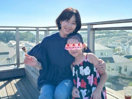 「不安はありますが」43歳・井上和香、第2子妊娠を発表！ 「もう一度学びたいと思います！」