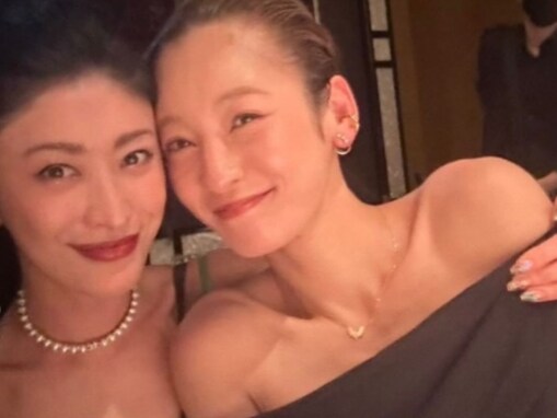 西山茉希、山田優らとの“密着”仲良しショット公開！ 「メチャクチャ賑やかな女子会」「かわいい」