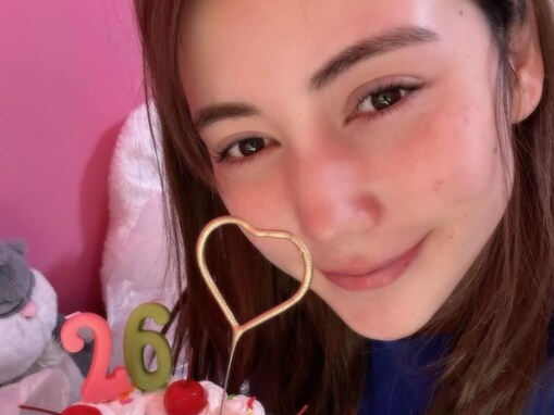 仲里依紗の実妹、26歳バースデー報告！ 「仲家に産まれてこれて本当に良かった」“第二のママ”にも感謝