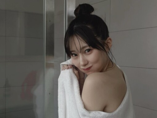 「めちゃくちゃエロい」田中美久、美肌あらわなバスタオル姿！ 撮影終わりのセクシーショットに「エグすぎる」の声