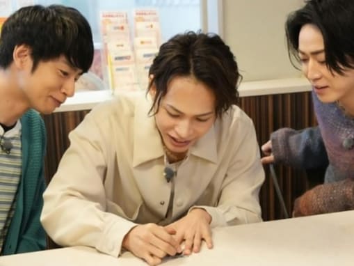 「この船に乗れて幸せだぜ」上田竜也、スリーショットでKAT-TUNデビュー18周年を報告！ 「全員に感謝」