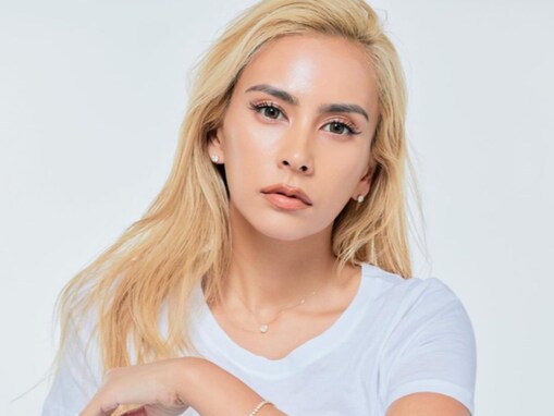 MALIA.、“これが41歳のわたし”最新ショットに「こんな美しさでおばあちゃんだなんて…世の中希望しかない」