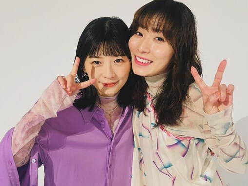 「この2人は最強」松岡茉優、伊藤沙莉とのツーショットを公開しファン歓喜！ 「2人ともかわいい」