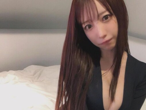 「エッチな服装」清水あいり、胸元ざっくり“際どい”レオタード姿！ 「メチャクチャエロくて尊敬します」