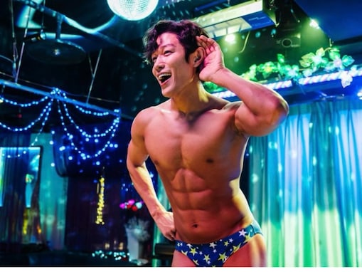 「やっばっ!!」鈴木亮平、ムキムキすぎる肉体に「AIかと思った」「これが人間のカラダですか」驚きの声