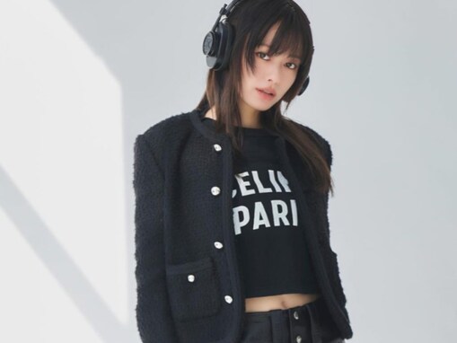 「全身細っ！！」山本舞香、へそ出し美脚ショットに「ビジュ良すぎてレベチ」「クールな感じめっちゃすきぃ」反響