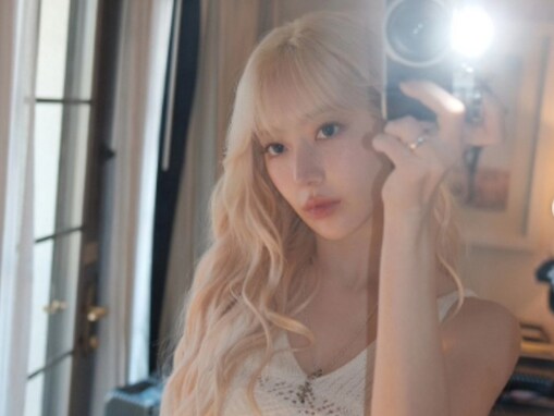 「さくちゃん天使」宮脇咲良、美腹筋あらわなそばかすメイクショットを披露！ 「ちょっと宇宙一まじで」