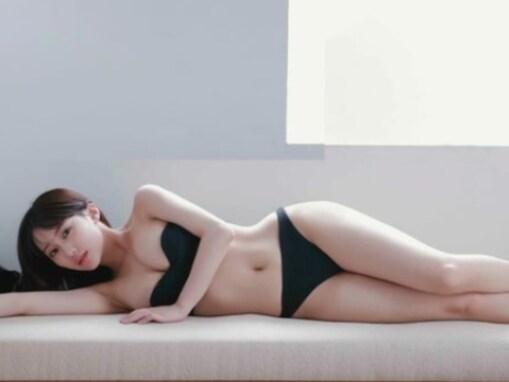 「この美人誰？」田中美久、谷間あらわな水着姿のグラビアショットに反響！ 「大人の色気がすごい」