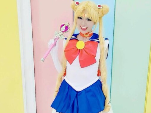 「おしおきされてぇ」かつみさゆり・さゆり、絶対領域あらわな“リアル”セーラームーン姿を披露！