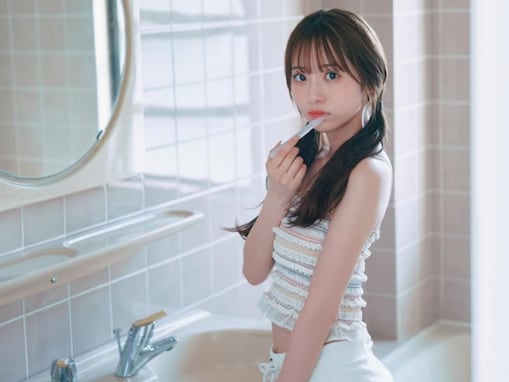 「右足どこいった？？」かとゆり、心霊現象？ 写真にファン騒然「右脚が写っていないのは、何故…⁇」