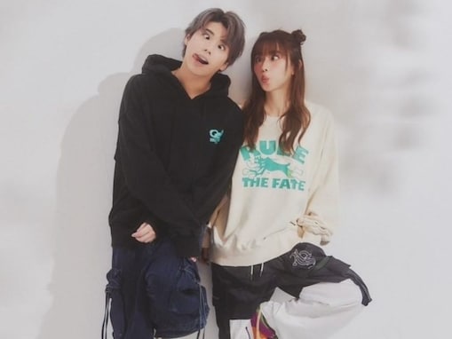 山本舞香、マイファス・Hiroとの変顔ツーショットにファン歓喜！ 「こういう夫婦がいても不思議はない」