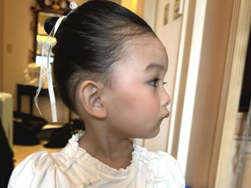 「この娘だけは友ちんファン全員で守る!!」板野友美、娘の顔出しに「美男美女から産まれただけある」反響