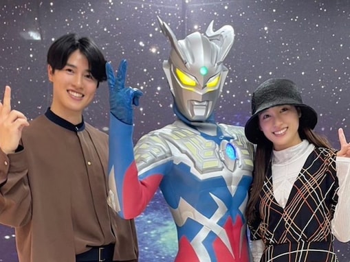 土屋神葉、姉・太鳳との“ウルトラマン”ツーショット公開！ 「土屋家は、やっぱりコレじゃないとね」