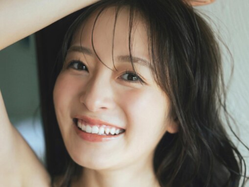 「ミス東大脱ぎました」神谷明采、美谷間あらわな水着ショットに反響！ 「天使にリーチ」「世界一美しい」