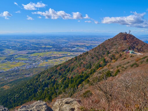 関東で行きたい「手軽さが人気の山」ランキング！ 2位は「筑波山」、1位は？