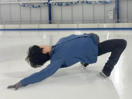 「本当にいつ見ても美しい」宇野昌磨、圧巻のイナバウアー？ ショット公開！ 「めっちゃ好き」