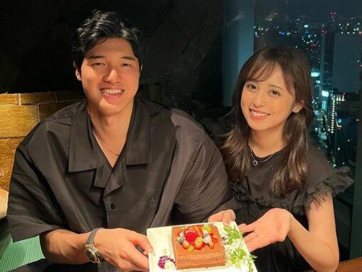 久慈暁子＆渡邊雄太、結婚2周年を祝うショット公開！ 「こちらまで幸せな気分に」「理想の夫婦」