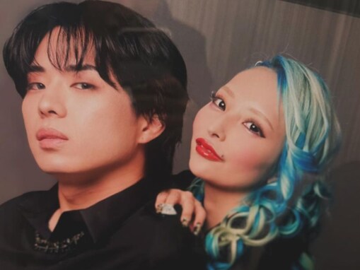 加藤紗里、“ご報告”でイケメン男性とのツーショット公開！ ファンざわつく「美男美女」「結婚かな？」