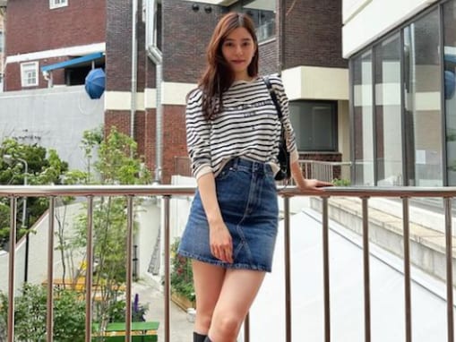 「僕の女神」新木優子、美脚あらわなミニスカコーデに「スタイル最高」「脚細すぎビビる」の声！