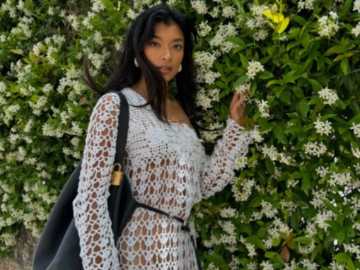 「えろすぎる」ローラ、穴だらけワンピで下着あらわに！ 「ジャスミンの花より綺麗」「過去1番素敵」