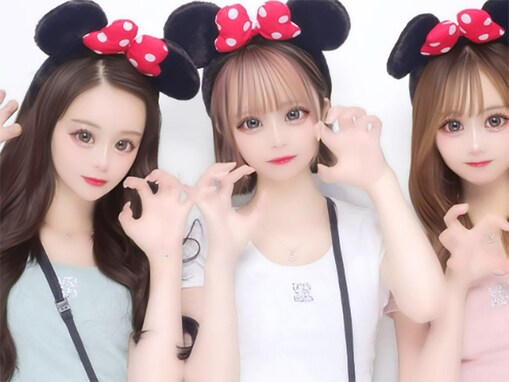 人気インフルエンサー、美人三姉妹の顔出しショット公開！ 「ほんとに天使」「美人三姉妹すぎ」