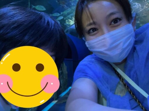 華原朋美、息子との仲むつまじいプライベートショットを投稿！「しながわ水族館に行ってきました」