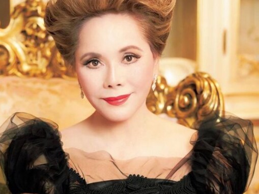 デヴィ夫人、『週刊文春』らを“やむを得ず”民事訴訟「私の心は深く傷ついたまま」 2月に刑事告訴