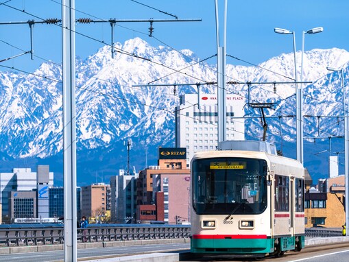 富山県民が選んだ「街の住みここち（自治体）」ランキング！ 2位「富山市」を抑えた1位は？