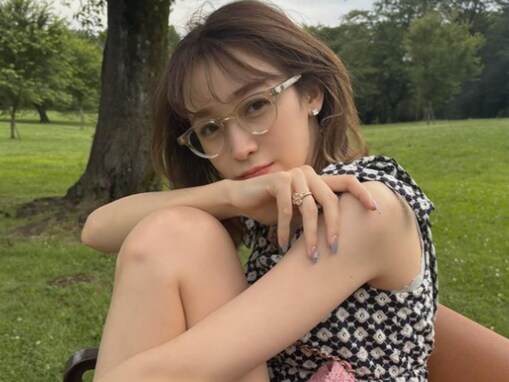 「なんかセクシー」藤井サチ、太ももあらわな姿にファンもん絶！ 「全てがタイプ」「綺麗で可愛い」