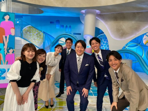 6月末で日テレ退社の尾崎里紗、「感謝の気持ちでいっぱい」同僚との集合ショット公開！ 「お疲れ様」