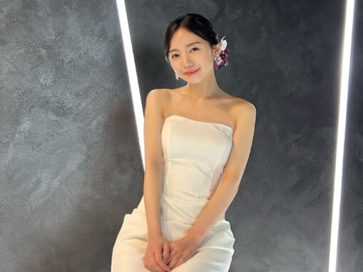 元日向坂46・齊藤京子、美デコルテ際立つウエディングドレス姿を披露！ 「上品で気品溢れる素敵な撮影」