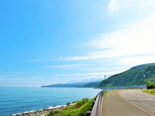 「美しい海があると思う都道府県」ランキング！ 2位「北海道」、1位は？