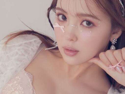 藤田ニコル、美乳あらわなランジェリー姿を披露！ “specialビジュアル”公開で「良いですね」と反響