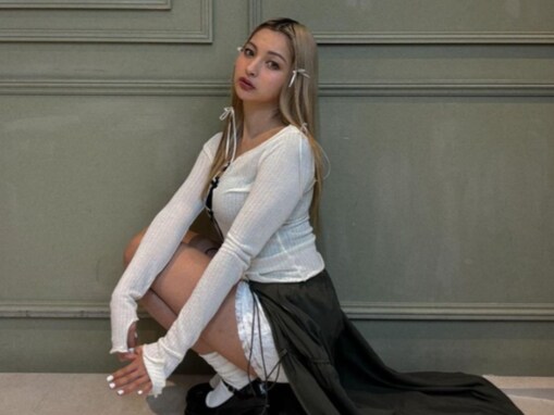 ゆきぽよ、「ビジュ大好評だった日」ギリギリまで太ももあらわに！ 「美しさ可愛いさアップデートされてる」