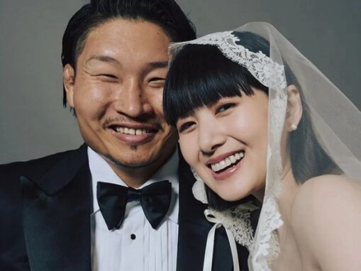 稲垣貴子、結婚式ショットで「笑わない男の最高の笑顔」公開！ 「稲垣さんのガチ笑顔初めて見たかも」