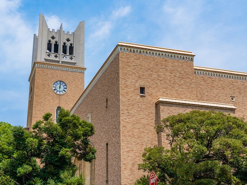 「一緒に働きたい」と思う出身大学ランキング！ 2位「早稲田大学」、1位は？